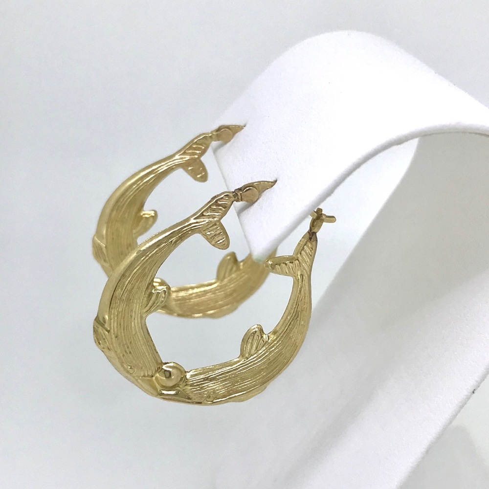 NWT 14 kt YG dolphin hoops 28 mm, snap closures